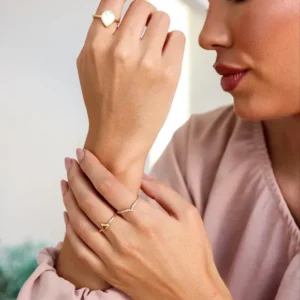 Anel Princesa cravejado com micro zircônias